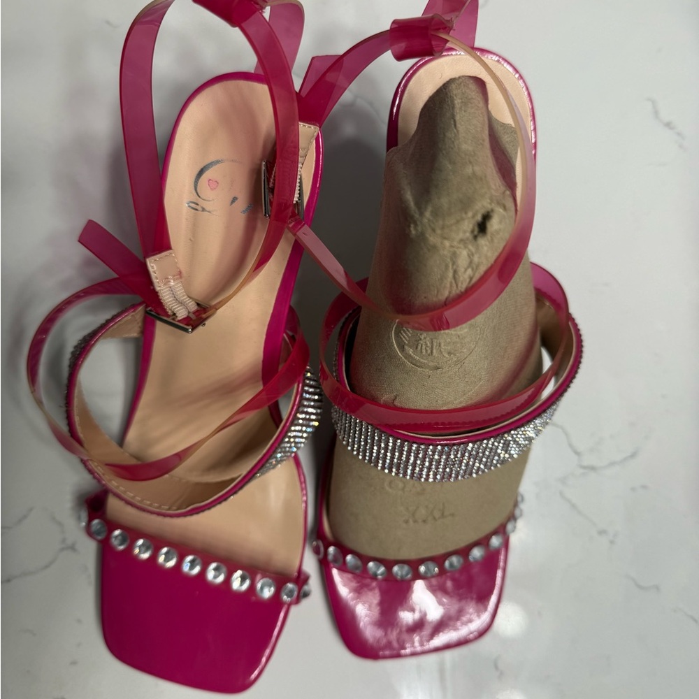 Elegant Pink Strappy Sandals